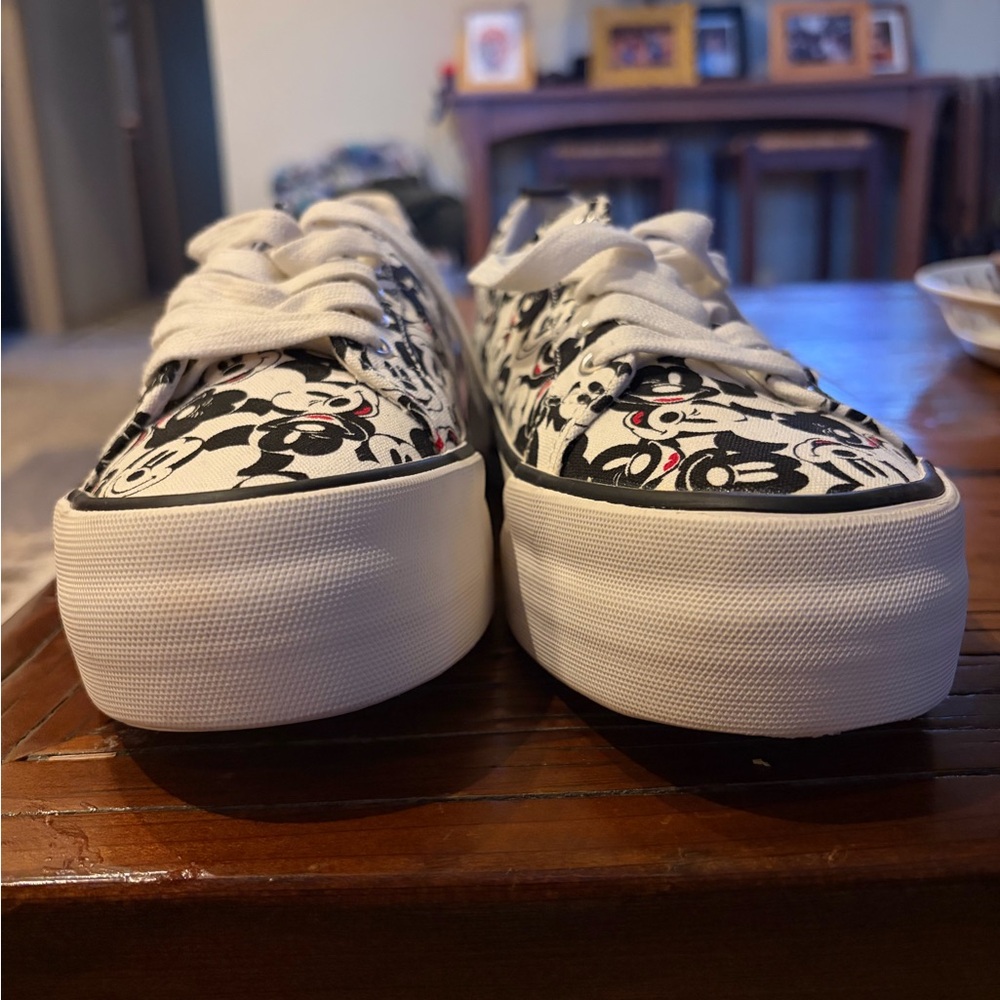 Disney Mickey Mouse Kids Sneakers - Black and White - Picture 2 of 5